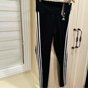 NWT Adidas 3 Stripe Women's Leggings Climalite Size Medium Cw5146